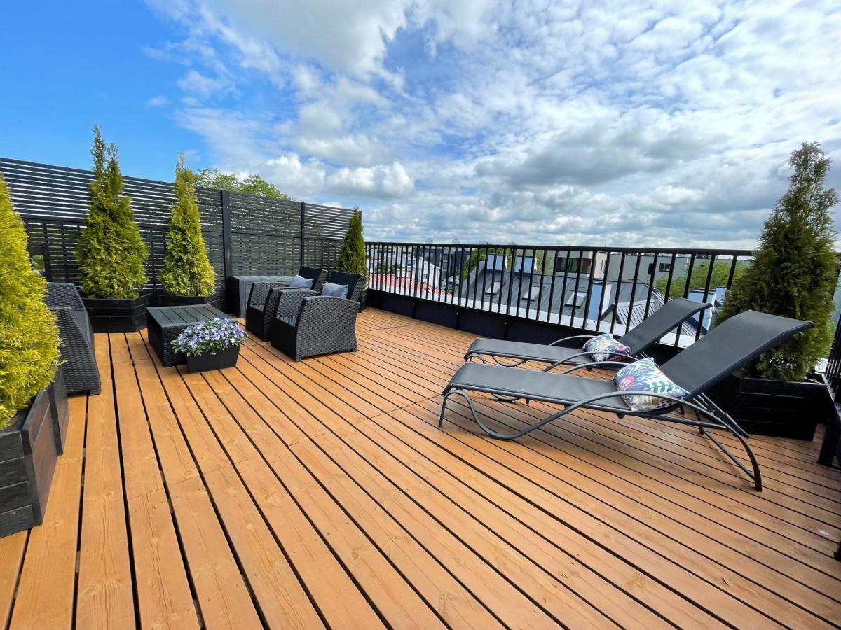 City Terrace Apartment Avangard - Large Private Roof Terrace Talin Exterior foto